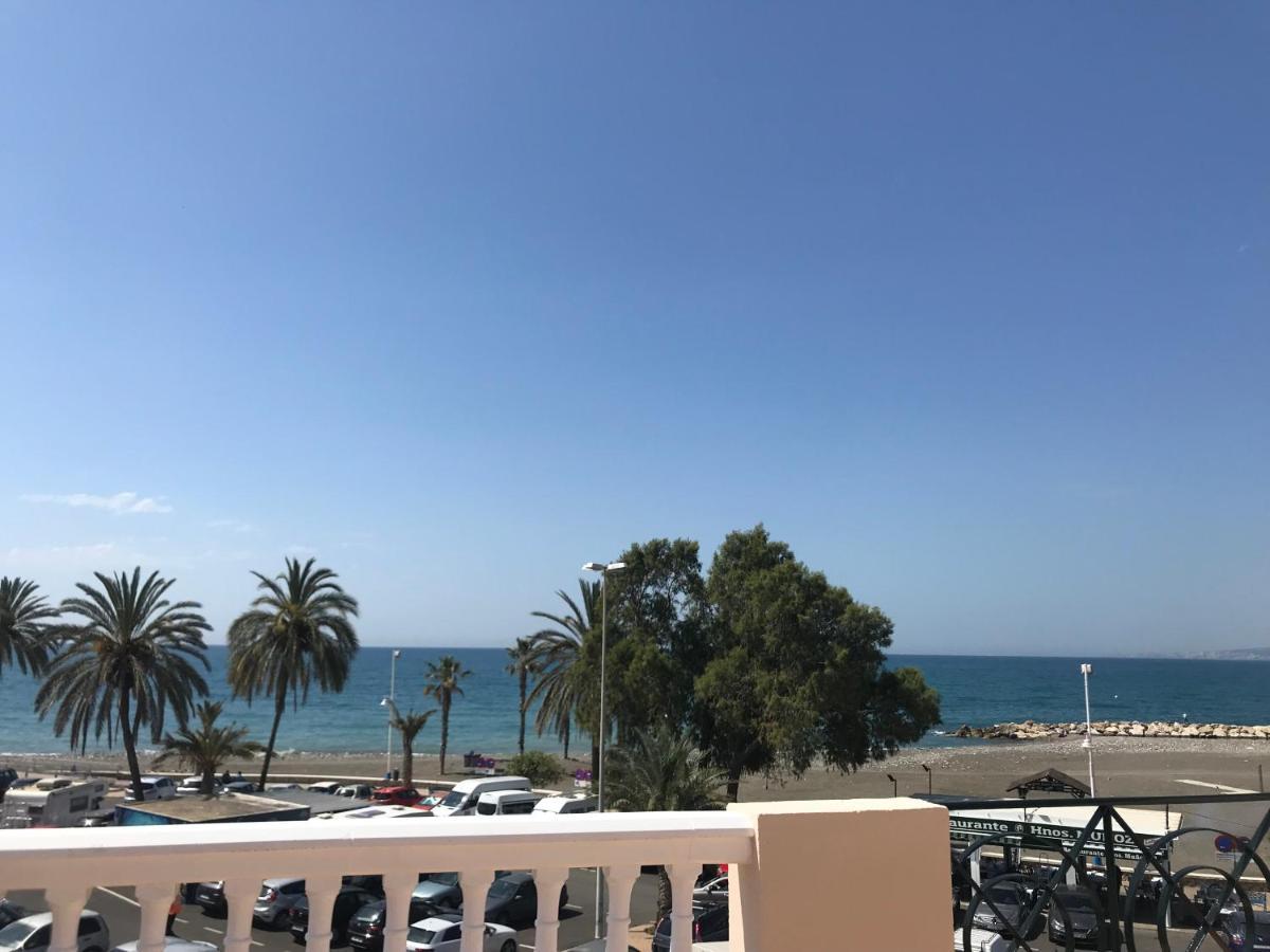 Soek Pedregalejo Seafront Holidays Homes マラガ エクステリア 写真