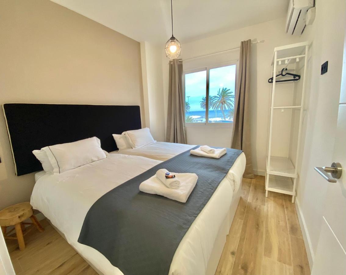 Soek Pedregalejo Seafront Holidays Homes マラガ エクステリア 写真